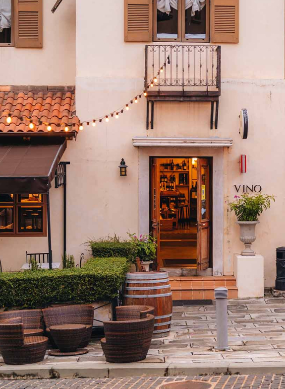 7 VINO Cafe & Wine Bar
